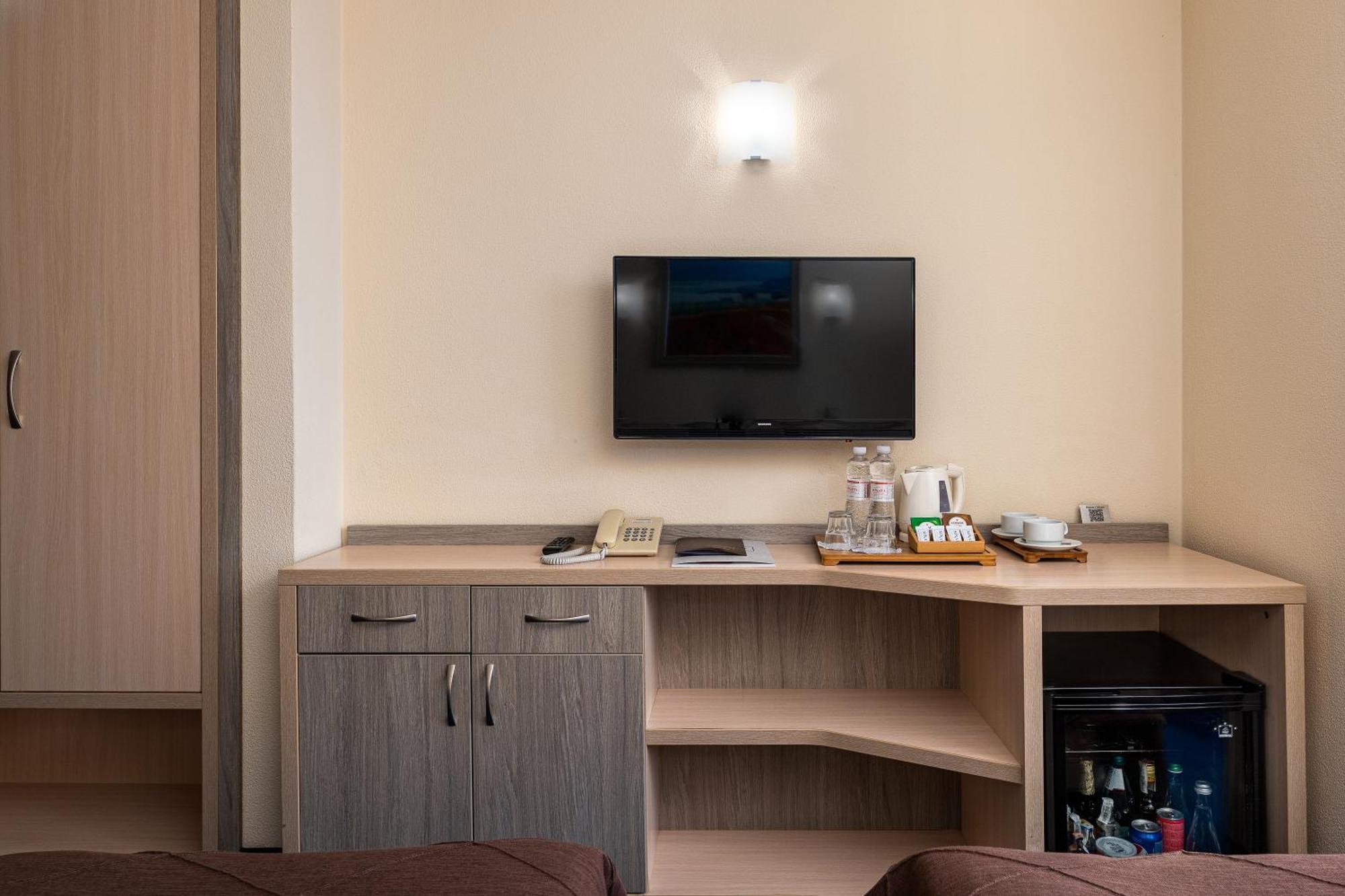 Sonata Hotel & Restaurant "Готель Соната" Lviv Quarto foto